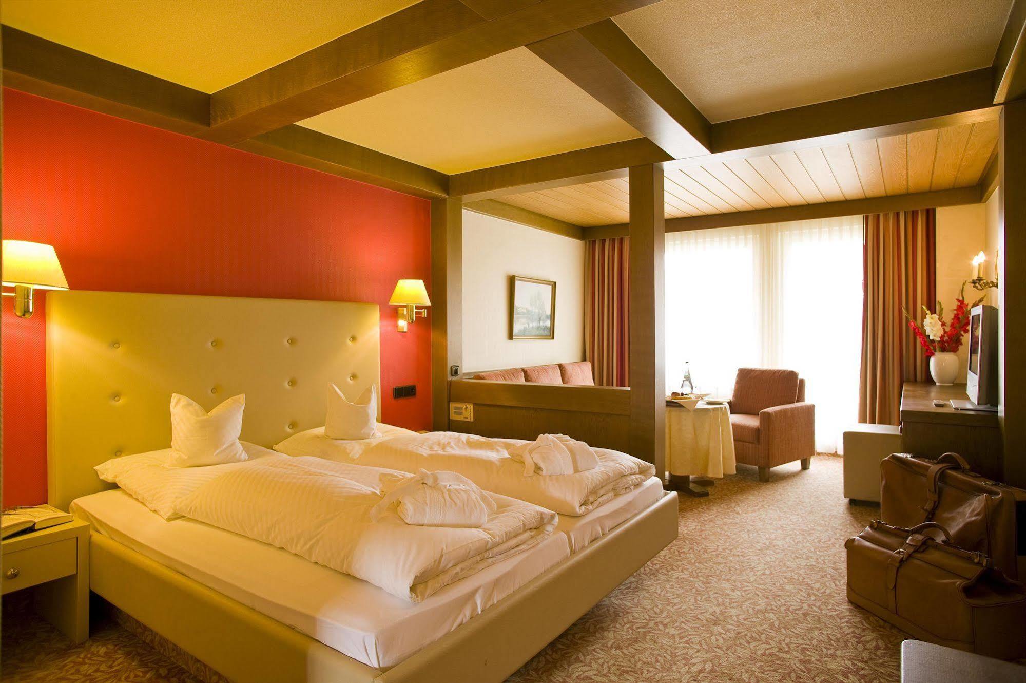 Hotel Lamm Baiersbronn Mitteltal Bagian luar foto